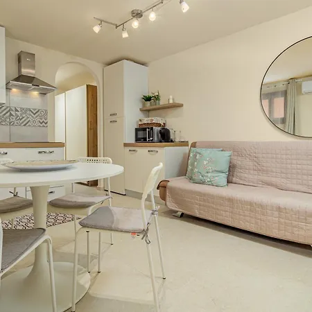 Depandance Con Piscina *