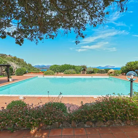 Depandance Con Piscina *