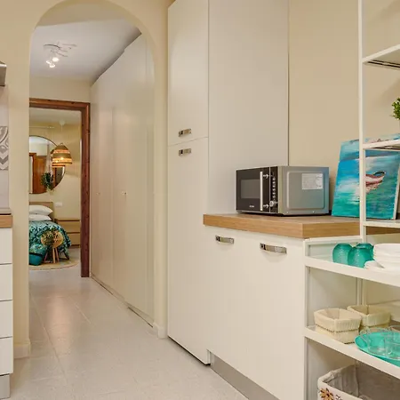 Depandance Con Piscina Tatil Evi