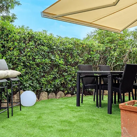 Depandance Con Piscina * Punta Molara